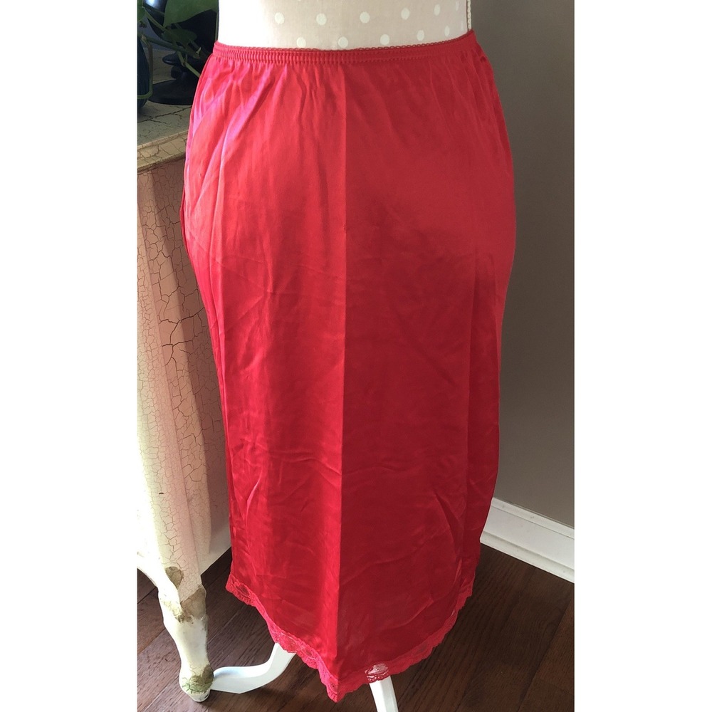 Vintage Red Half Slip Ashley Taylor 100% Nylon Lace Hem Size Small Lingerie